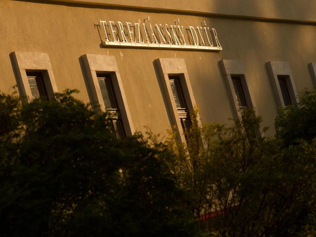 EA Hotel Tereziánský dvůr Hradec Králové Exterior foto